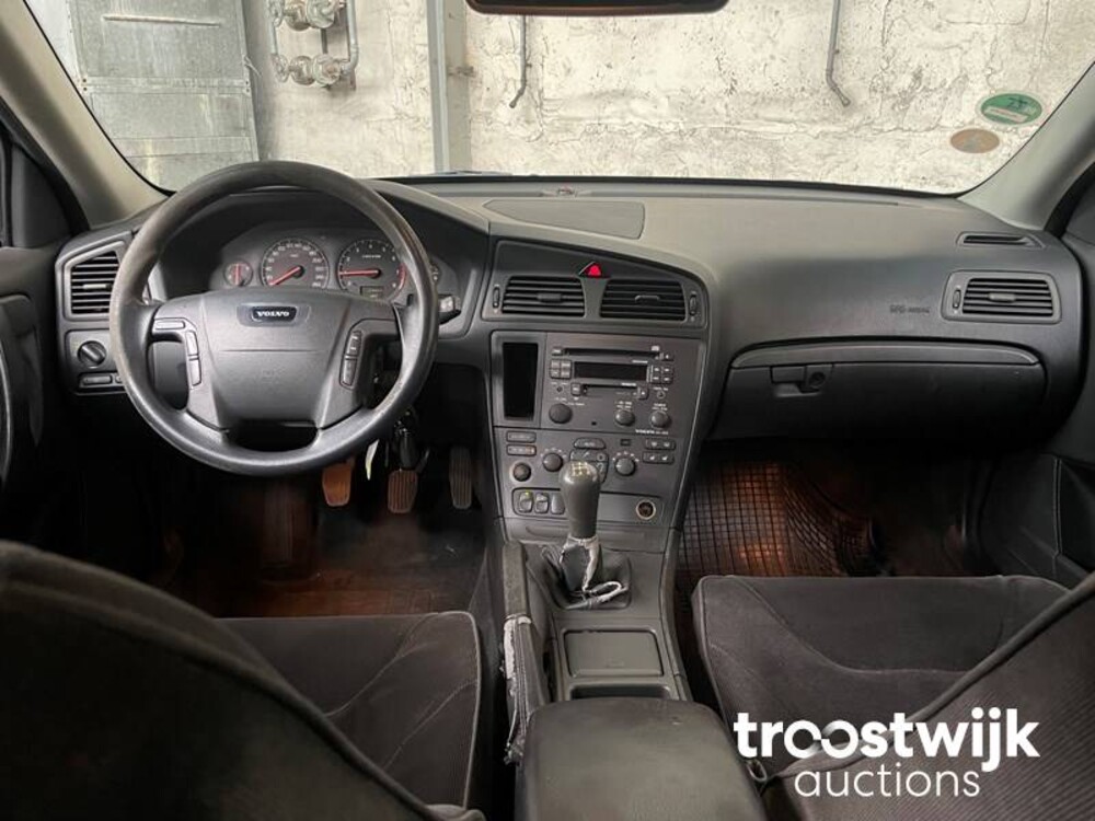 Volvo V70 Comfort Line 2.4 170PS 2001 -Orig. NL-, 49-HG-PV