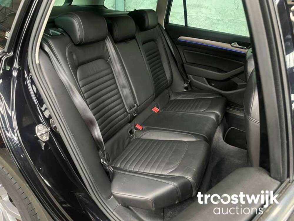 Volkswagen Passat GTE Variant 1.4 TSI Highline 156PS 2015, -Orig.NL-, HK-798-V