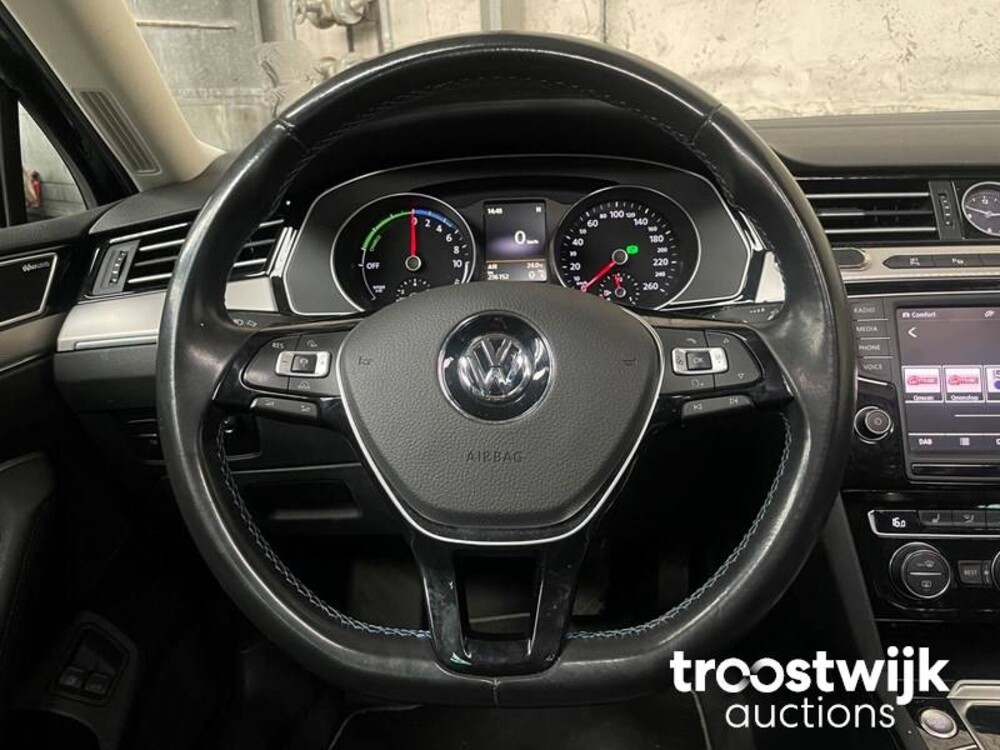 Volkswagen Passat GTE Variant 1.4 TSI Highline 156PS 2015, -Orig.NL-, HK-798-V