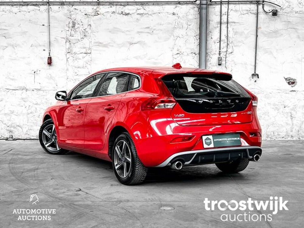 Volvo V40 2.0 D2 R-Design Business 120PS 2015 -Orig.NL-, GT-295-V