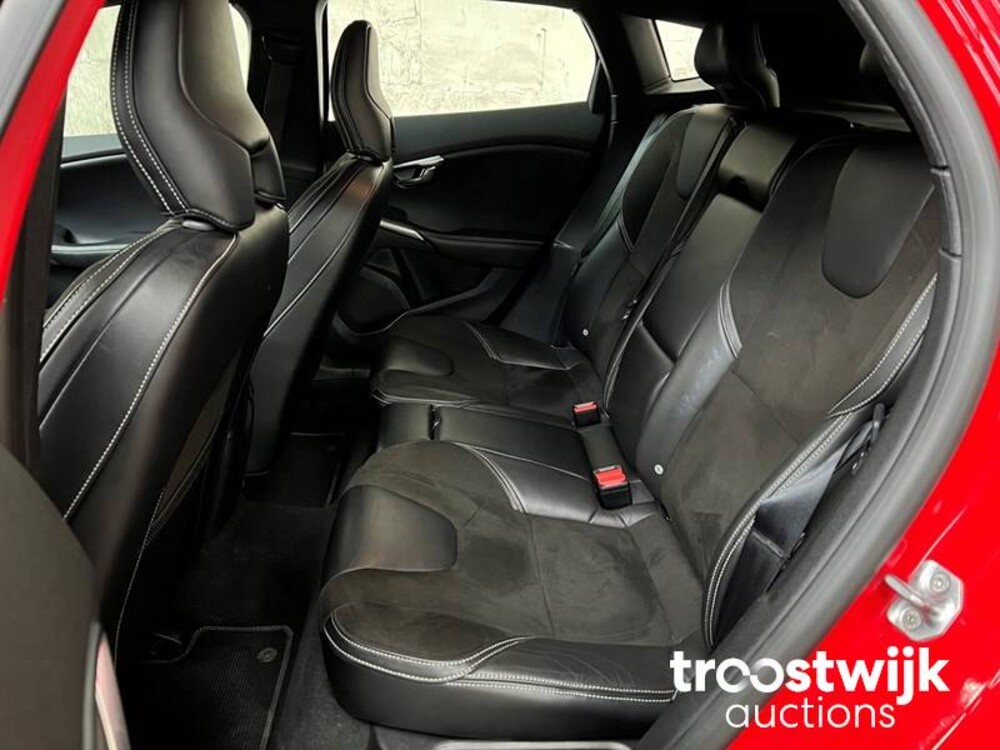 Volvo V40 2.0 D2 R-Design Business 120PS 2015 -Orig.NL-, GT-295-V