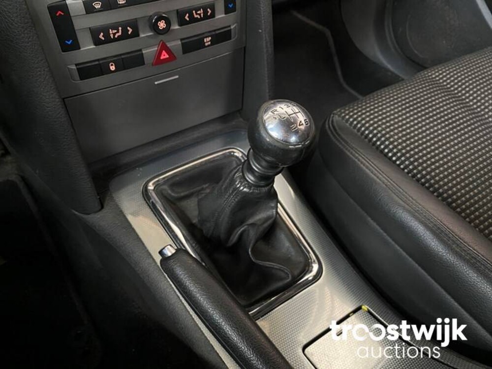 Peugeot 407 XT 2.2-16V 158PS 2005, 18-XP-LP