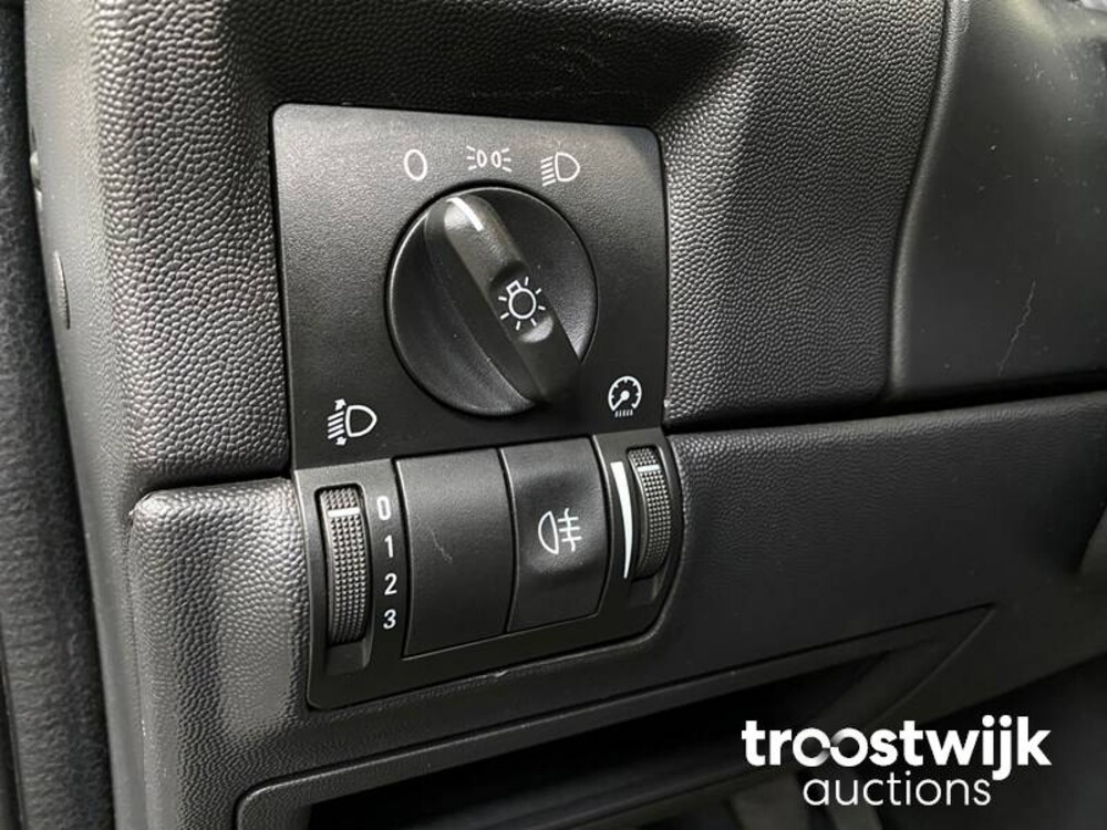 Opel Tigra TwinTop Cosmo 1.8-16V 125PS 2005 -Orig. NL-, 21-RB-PR