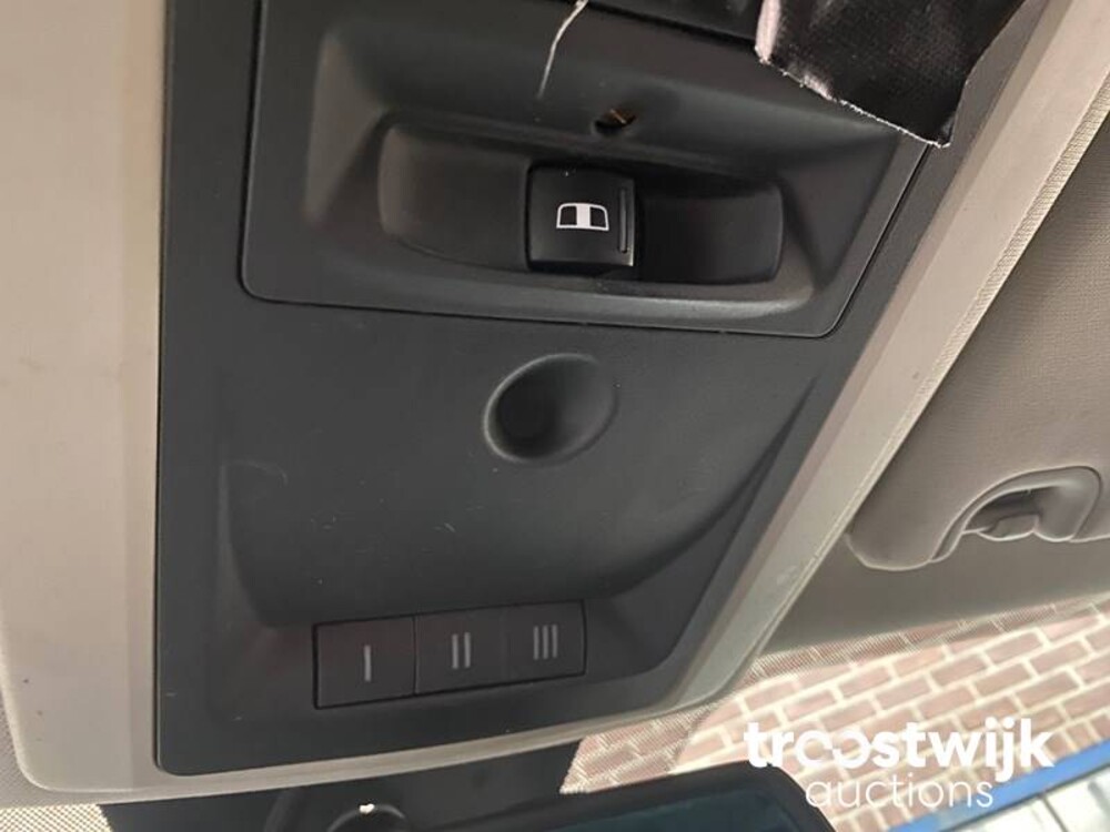 Dodge Ram 1500 5.7 Hemi 420PS 2016