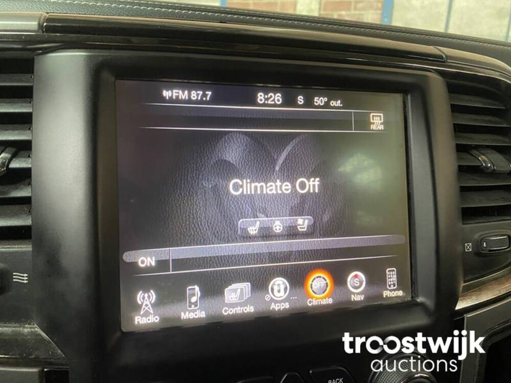 Dodge Ram 1500 5.7 Hemi 420PS 2016