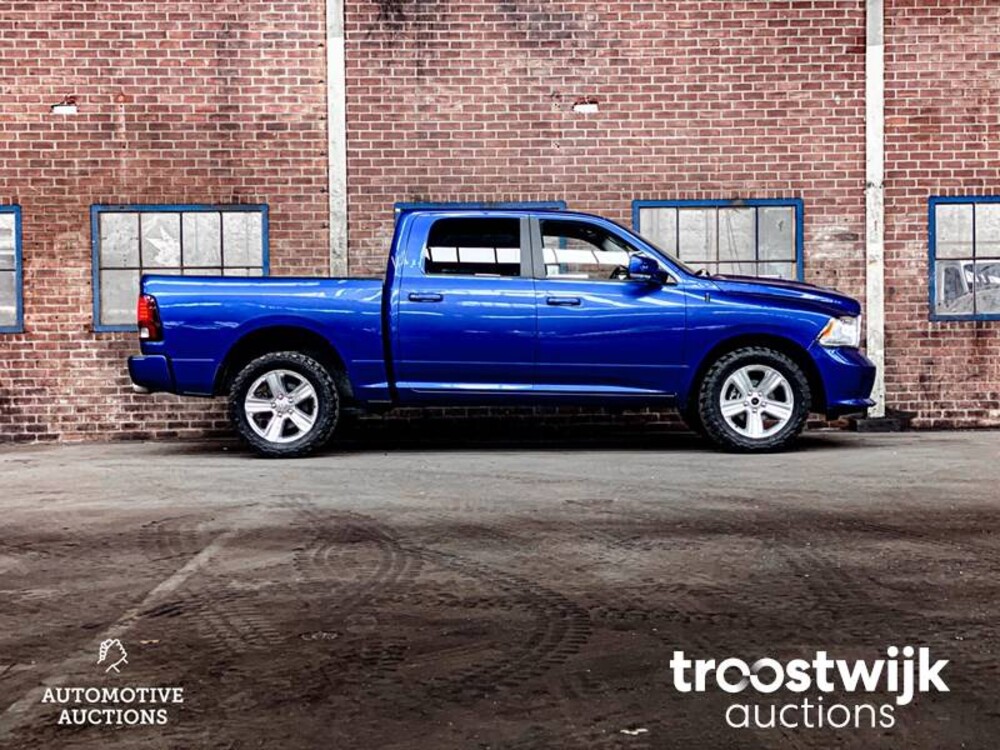 Dodge Ram 1500 5.7 Hemi 420PS 2016