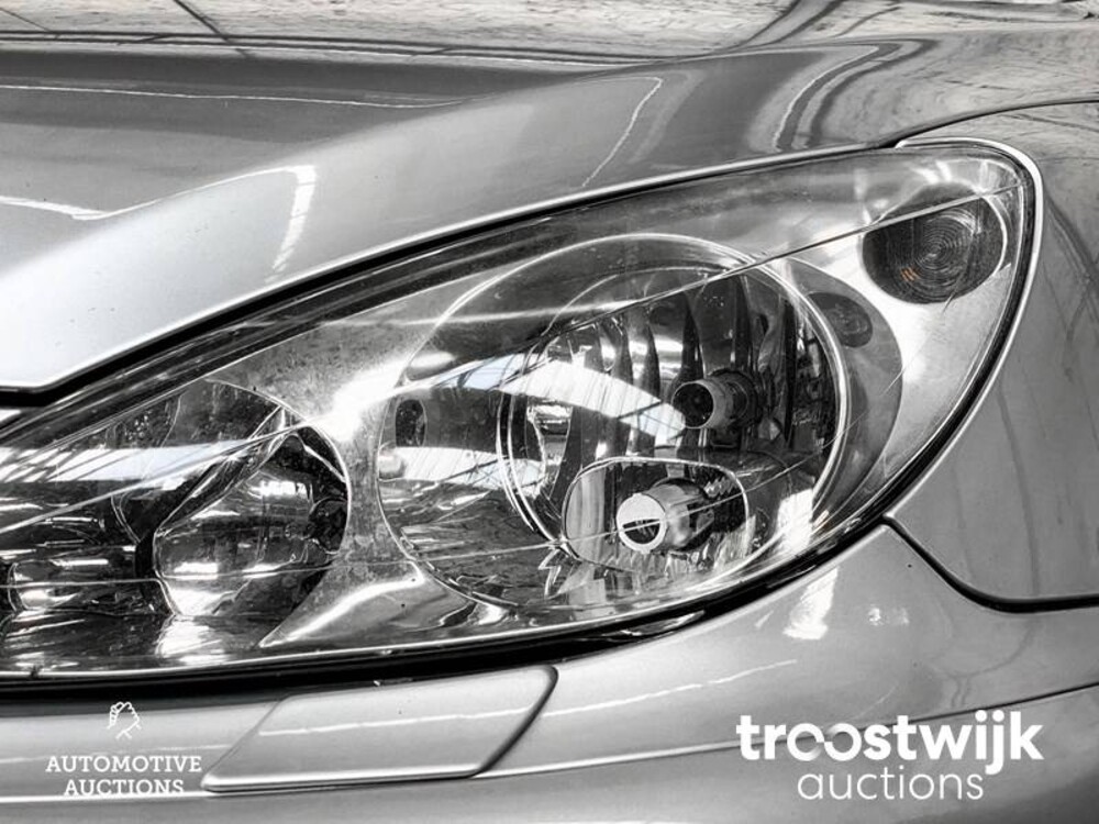 Peugeot 307 CC Cabriolet 2.0-16V 136PS 2004, 20-TX-LR