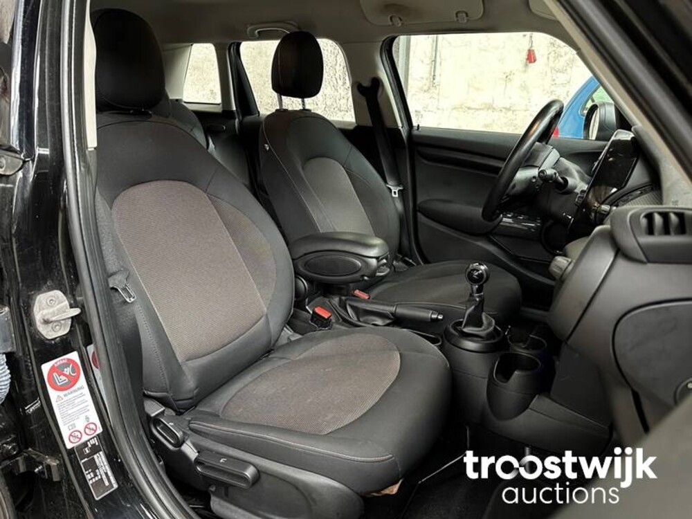 Mini Mini 1.5 One D Salt Bns. 95PS 2015, XK-751-S