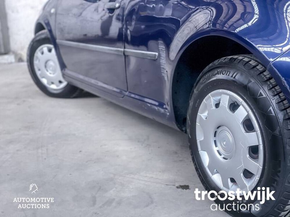 Volkswagen Golf 1.6-16V Trendline 105PS 2000, -Orig.NL-, 83-GJ-RB