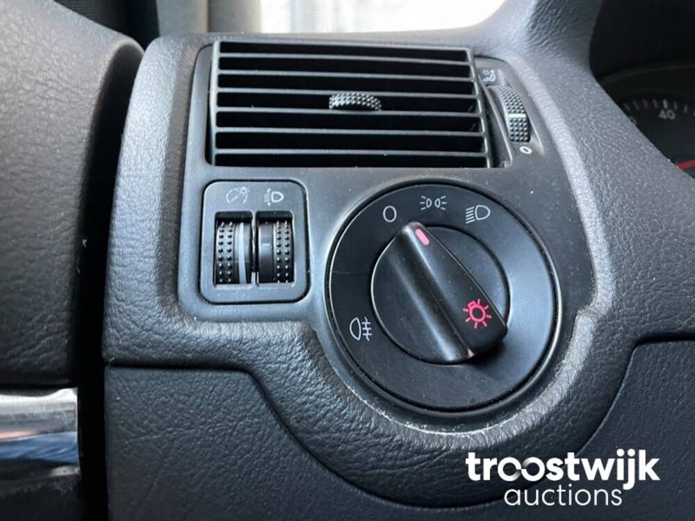 Volkswagen Golf 1.6-16V Trendline 105PS 2000, -Orig.NL-, 83-GJ-RB