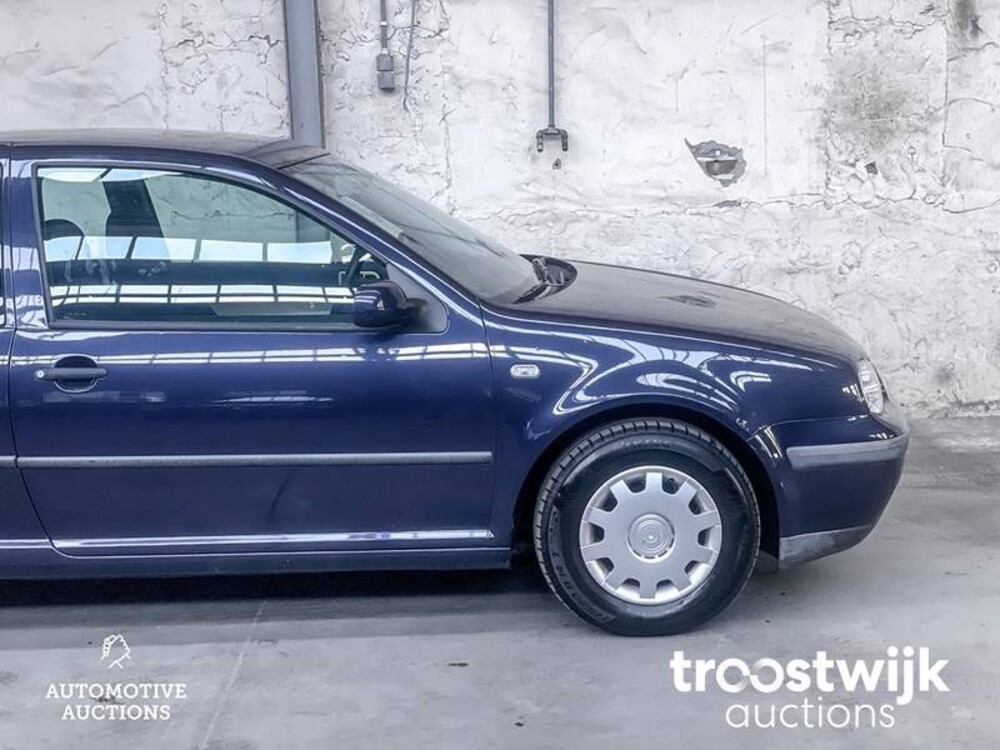 Volkswagen Golf 1.6-16V Trendline 105PS 2000, -Orig.NL-, 83-GJ-RB