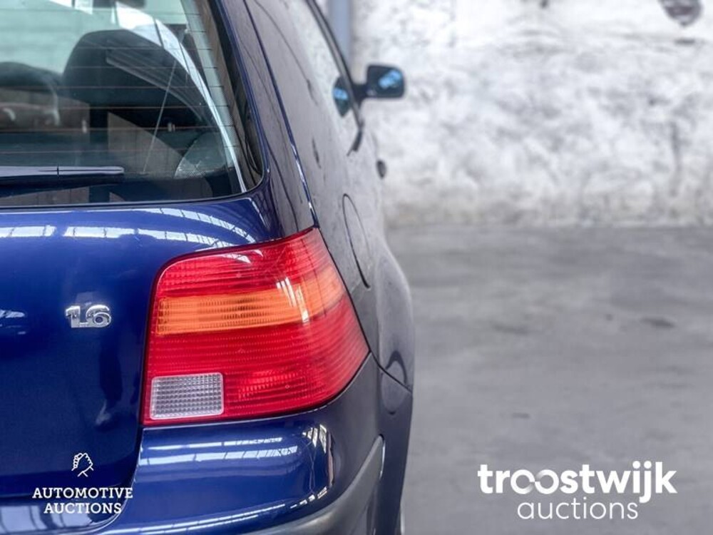 Volkswagen Golf 1.6-16V Trendline 105PS 2000, -Orig.NL-, 83-GJ-RB