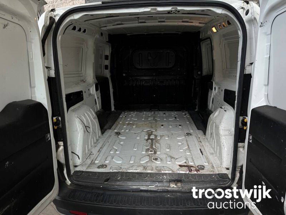 Fiat Doblo Cargo 1.4 T-Jet N.Pow.Maxi 120PS 2015, -Orig.NL-, VN-329-J