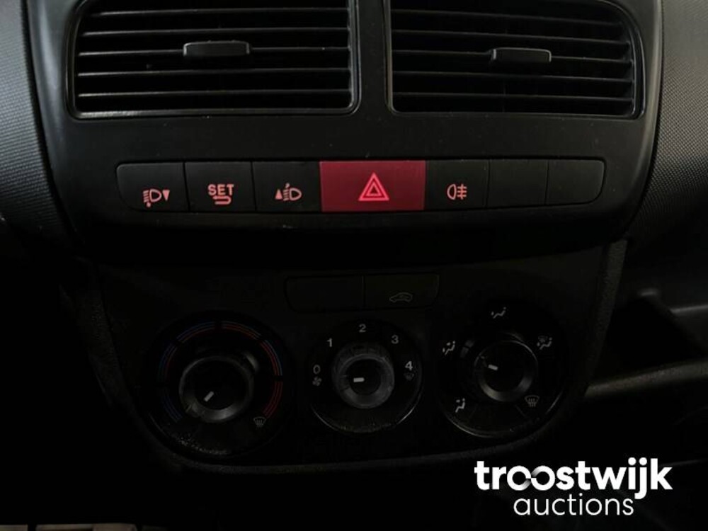 Fiat Doblo Cargo 1.4 T-Jet N.Pow.Maxi 120PS 2015, -Orig.NL-, VN-329-J