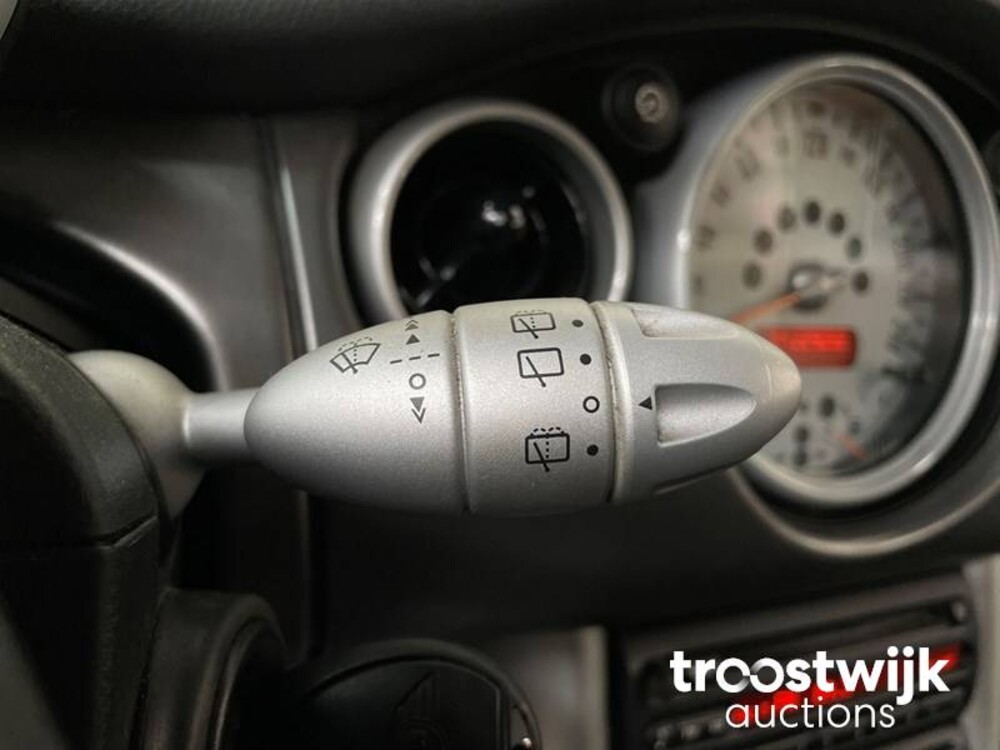 Mini Cooper S 1.6 163PS 2002, 63-HKN-3