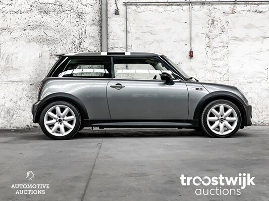 Mini Cooper S 1.6 163pk 2002, 63-HKN-3