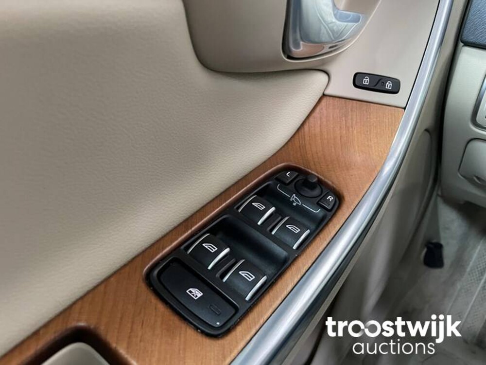 Volvo S60 T5 Summum L 245PS 2016