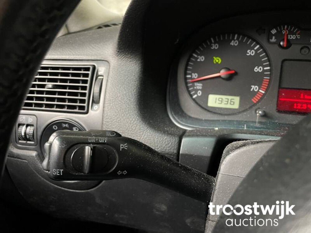 Volkswagen Golf Variant 2.0 Sportline 116PS 2002, -Orig.NL-, 37-JL-PF