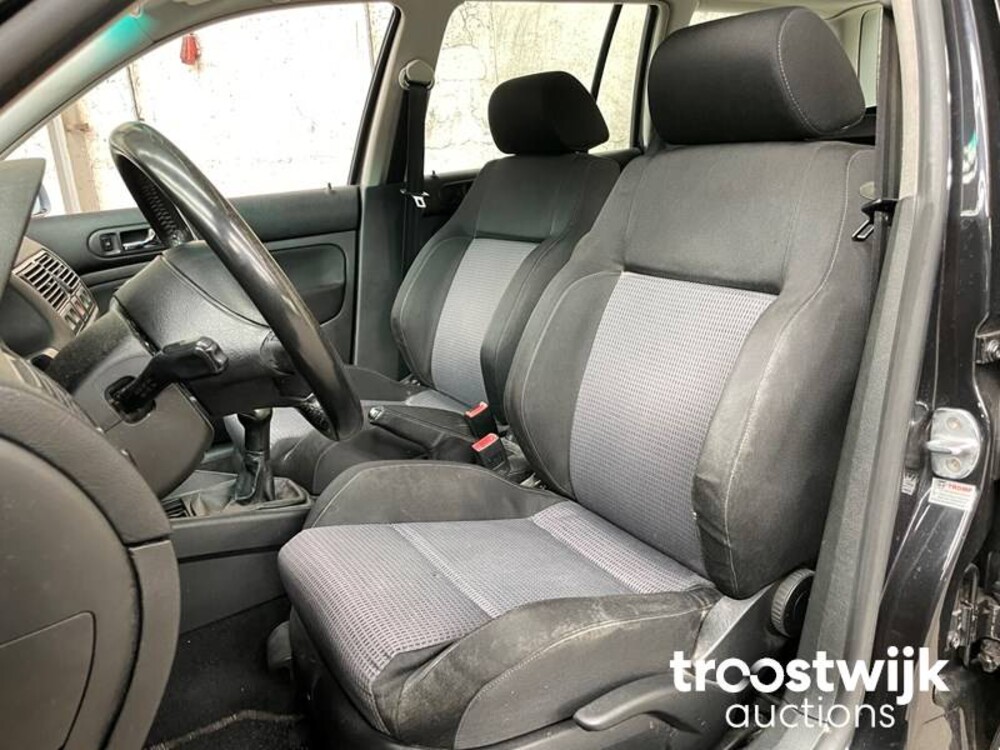 Volkswagen Golf Variant 2.0 Sportline 116PS 2002, -Orig.NL-, 37-JL-PF