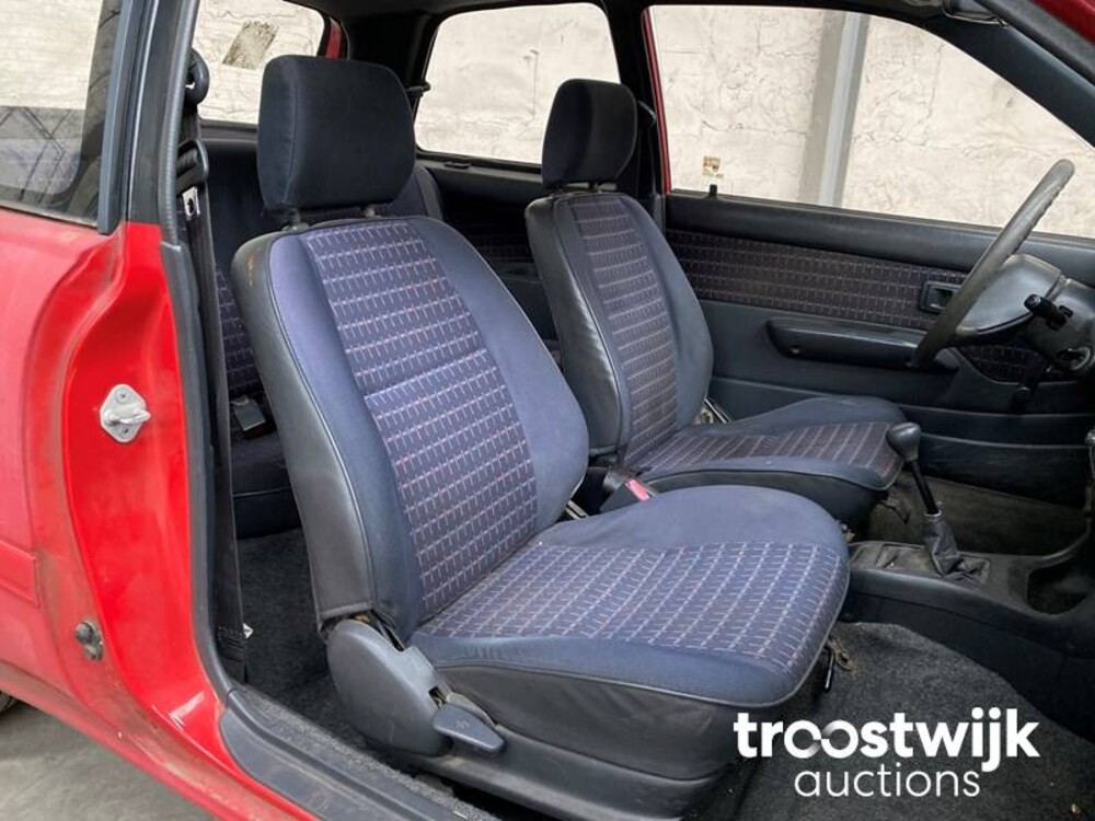 Toyota Starlet 1.3i 75PS 1994, -Orig.NL-, HT-LZ-85