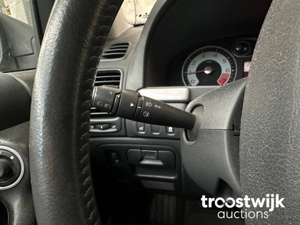 Renault Laguna Privilege 2.0-16V 135PS 2005, -Orig.NL-, 33-SF-NT