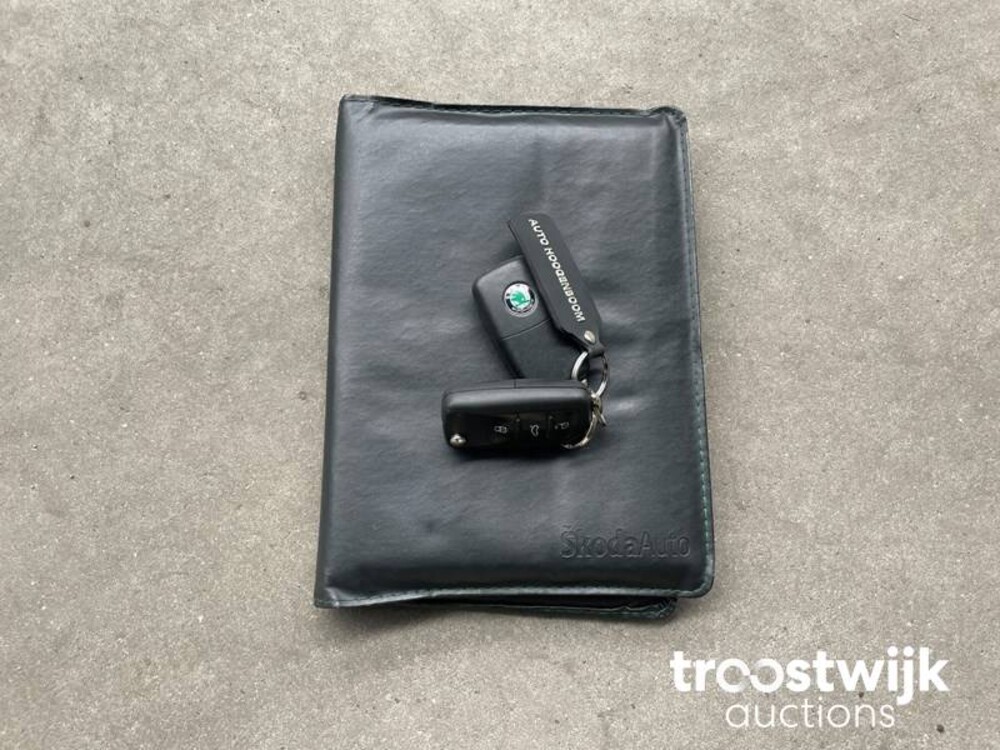 Skoda Yeti Tour 1.4 TSI 122PS 2011 -Orig. NL-, 97-SFT-7