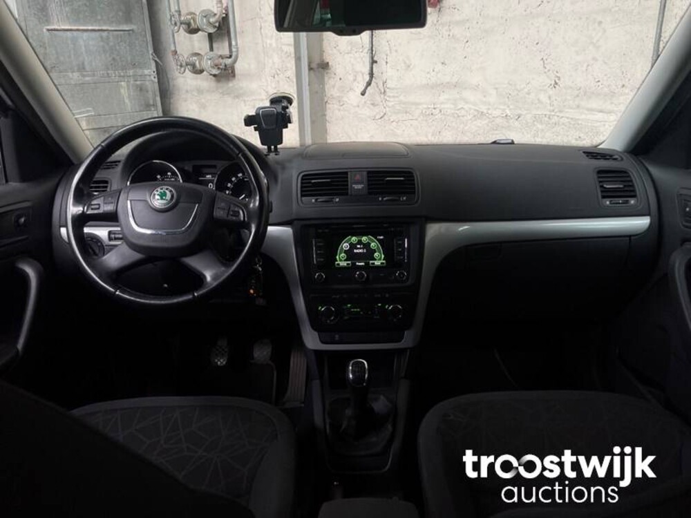 Skoda Yeti Tour 1.4 TSI 122PS 2011 -Orig. NL-, 97-SFT-7