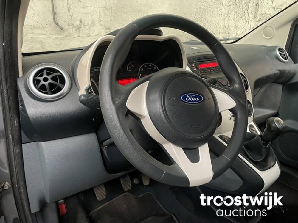 Ford Ka 1.2 Titanium 69PS 2009 -Orig. NL-, 15-JLN-6