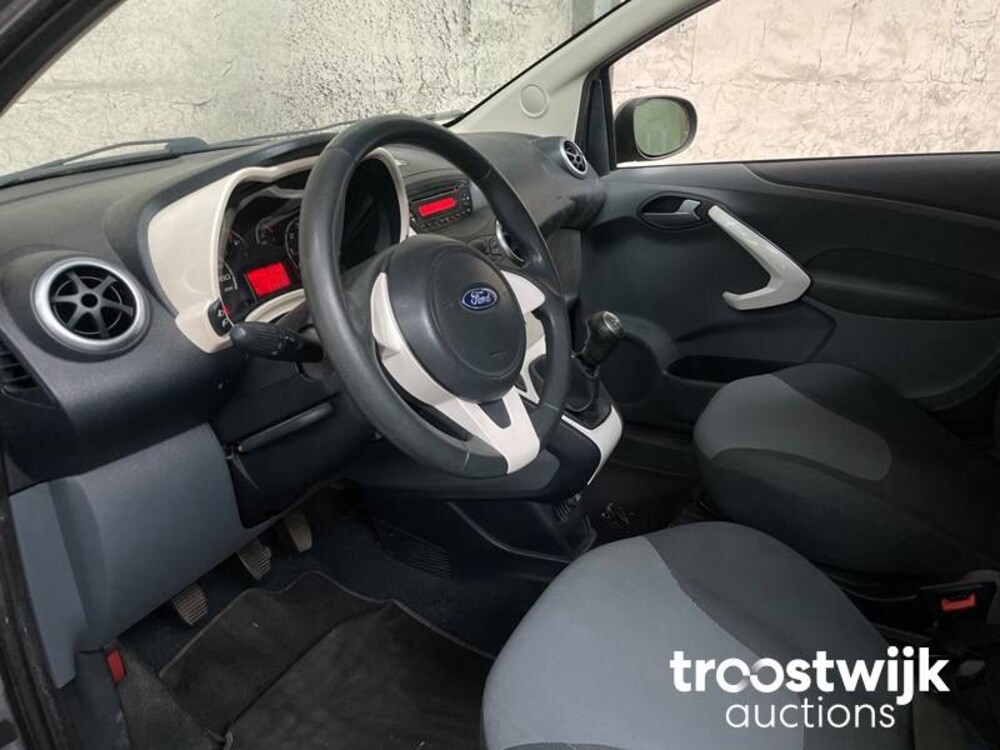 Ford Ka 1.2 Titanium 69PS 2009 -Orig. NL-, 15-JLN-6