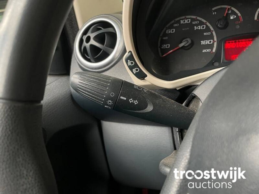 Ford Ka 1.2 Titanium 69PS 2009 -Orig. NL-, 15-JLN-6