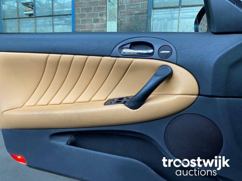 Alfa Romeo GT JTS Distinctive 2.0 166PS 2005 -Orig. NL-,82-RK-ss