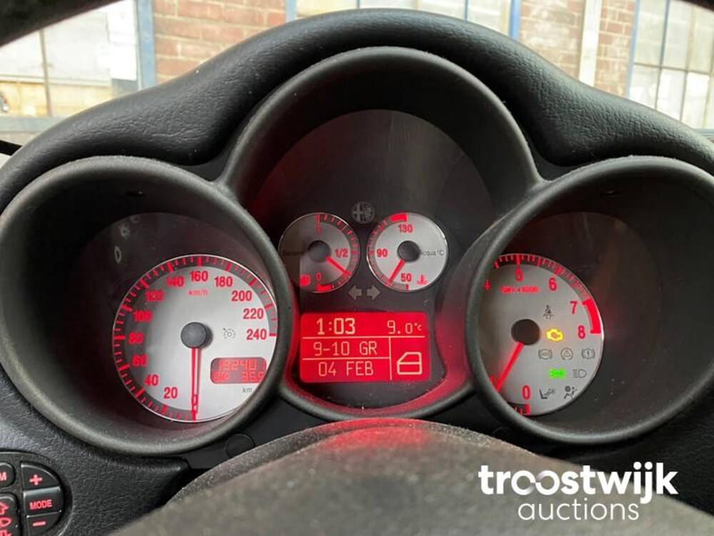 Alfa Romeo GT JTS Distinctive 2.0 166PS 2005 -Orig. NL-,82-RK-ss