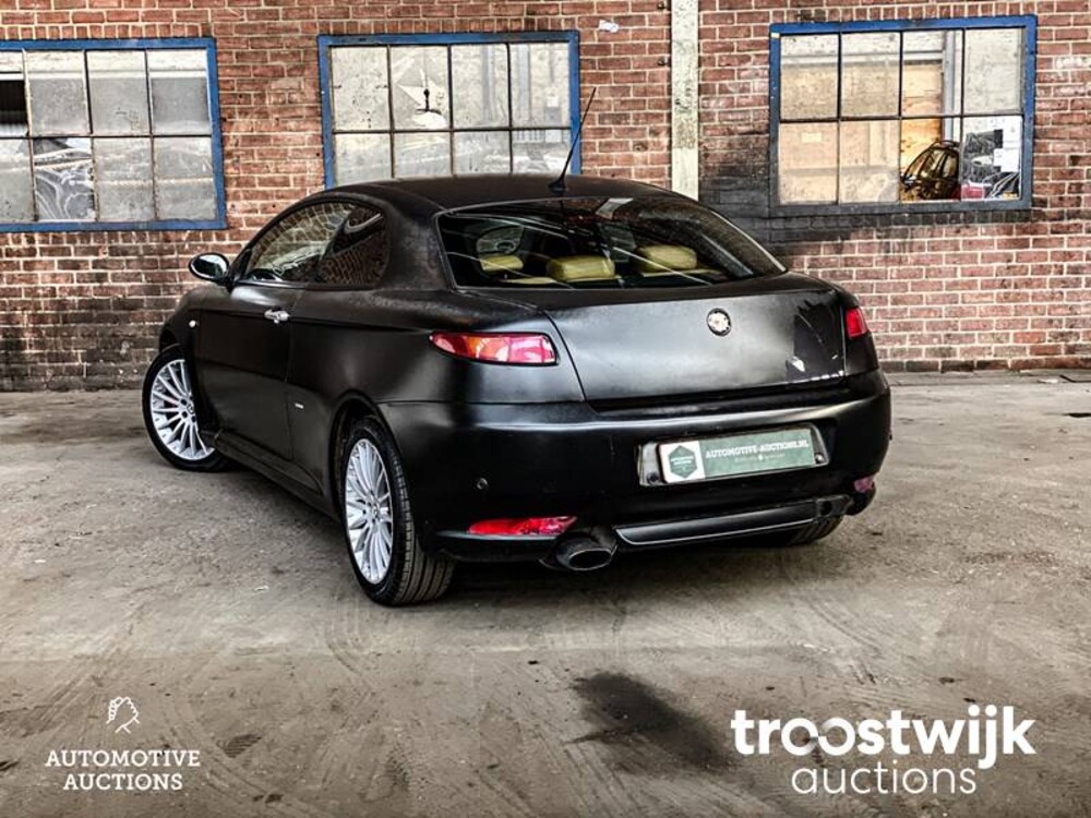 Alfa Romeo GT JTS Distinctive 2.0 166PS 2005 -Orig. NL-,82-RK-ss