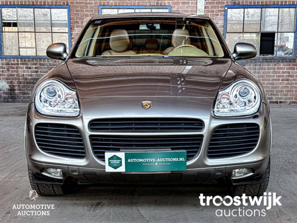 Porsche Cayenne S 4.5 V8  340PS 2005, J-237-SZ