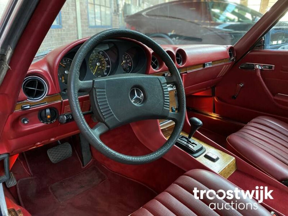 Mercedes-Benz 280SL SL-Klasse 185pk