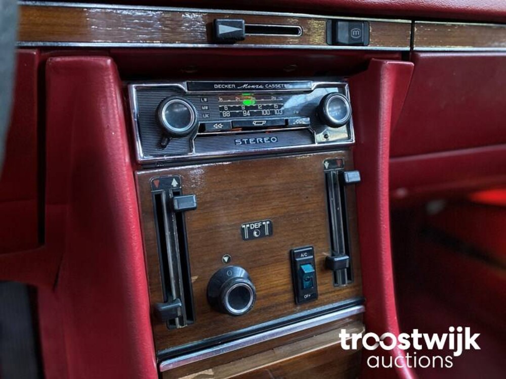 Mercedes-Benz 280SL SL-Klasse 185pk