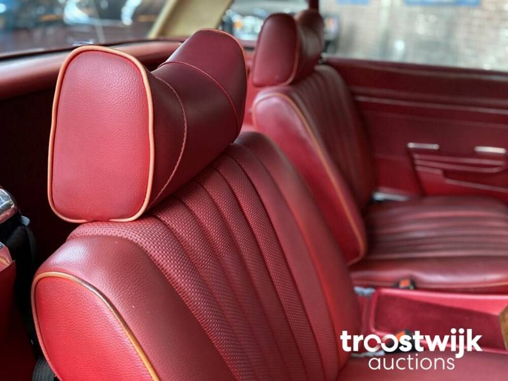 Mercedes-Benz 280SL SL-Klasse 185pk