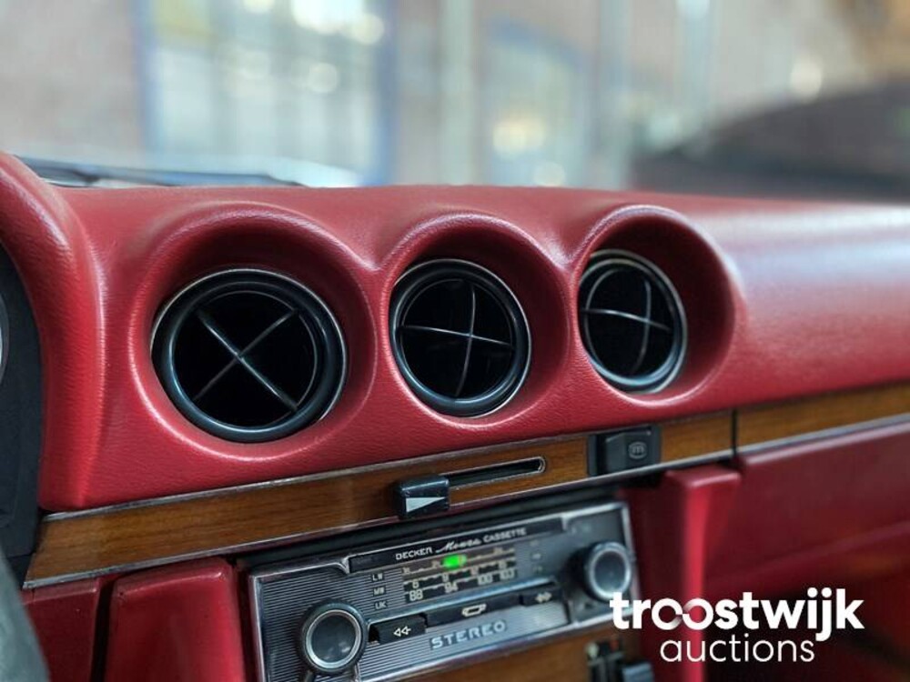 Mercedes-Benz 280SL SL-Klasse 185pk