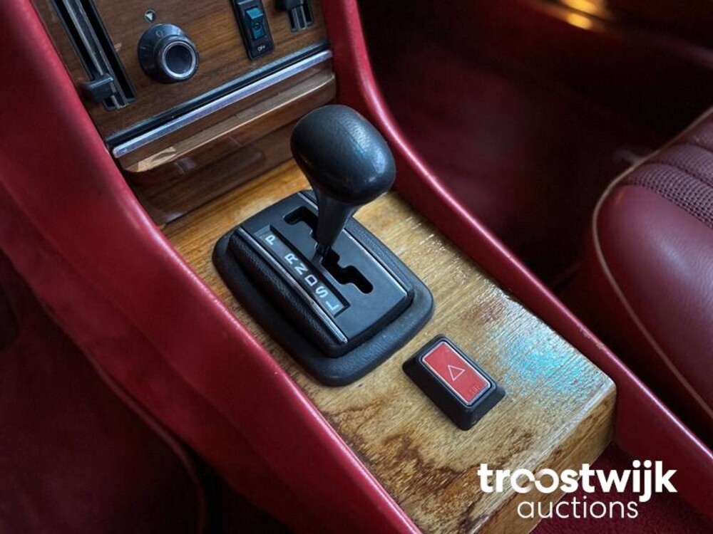 Mercedes-Benz 280SL SL-Klasse 185pk