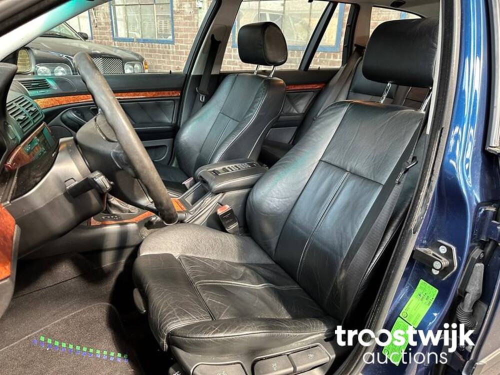 Alpina B10 4.6 V8 Touring 340pk 1999, 5-XGL-30