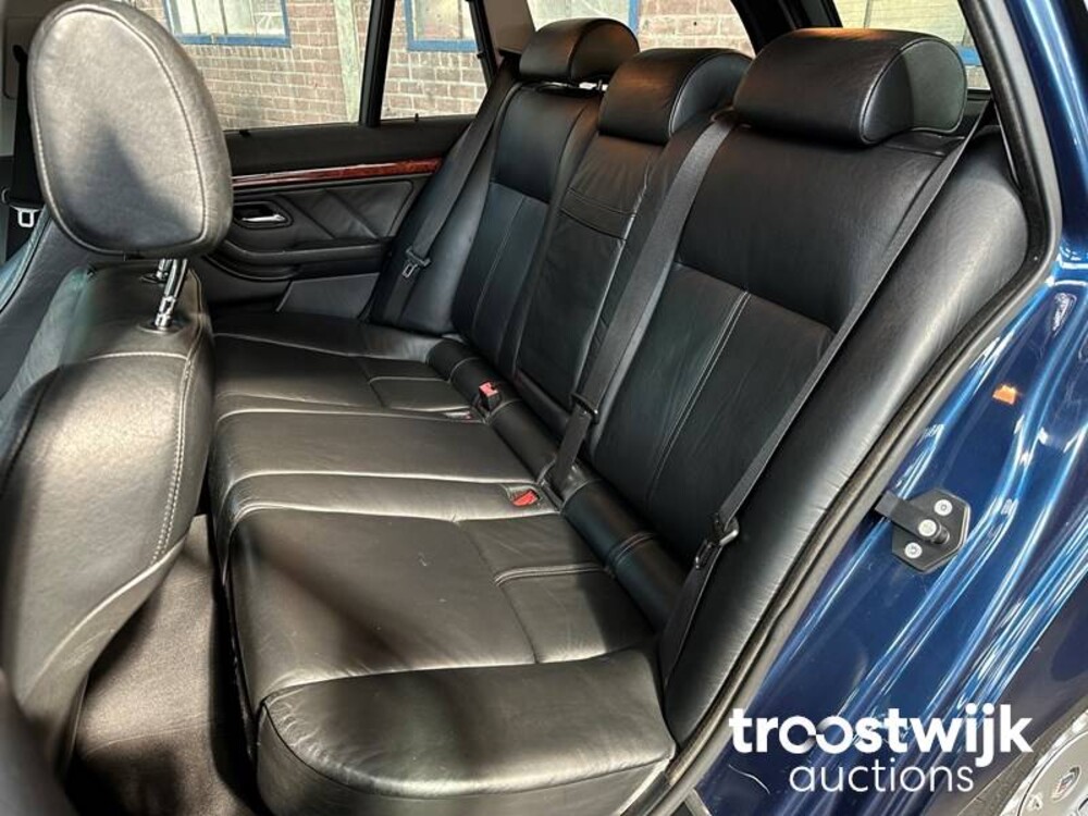 Alpina B10 4.6 V8 Touring 340pk 1999, 5-XGL-30