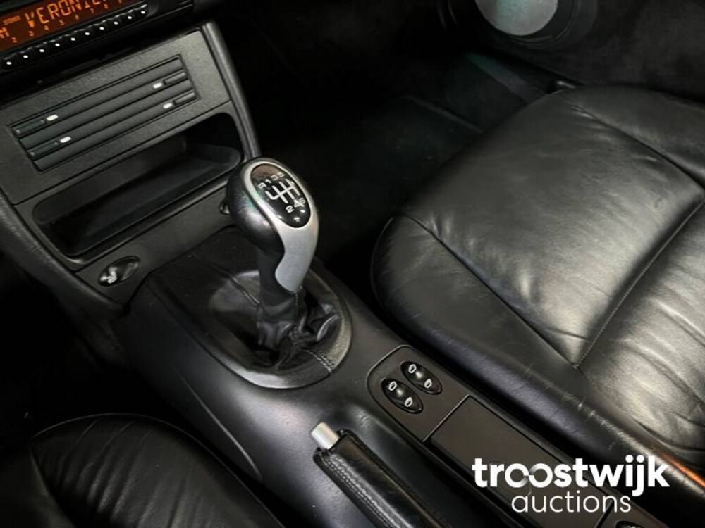 Porsche  911 996 3.4 Carrera  Cabriolet 300pk 2003