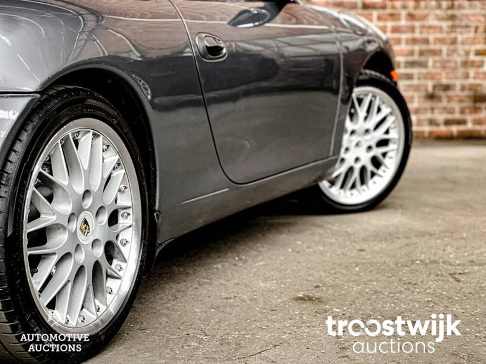 Porsche  911 996 3.4 Carrera  Cabriolet 300pk 2003