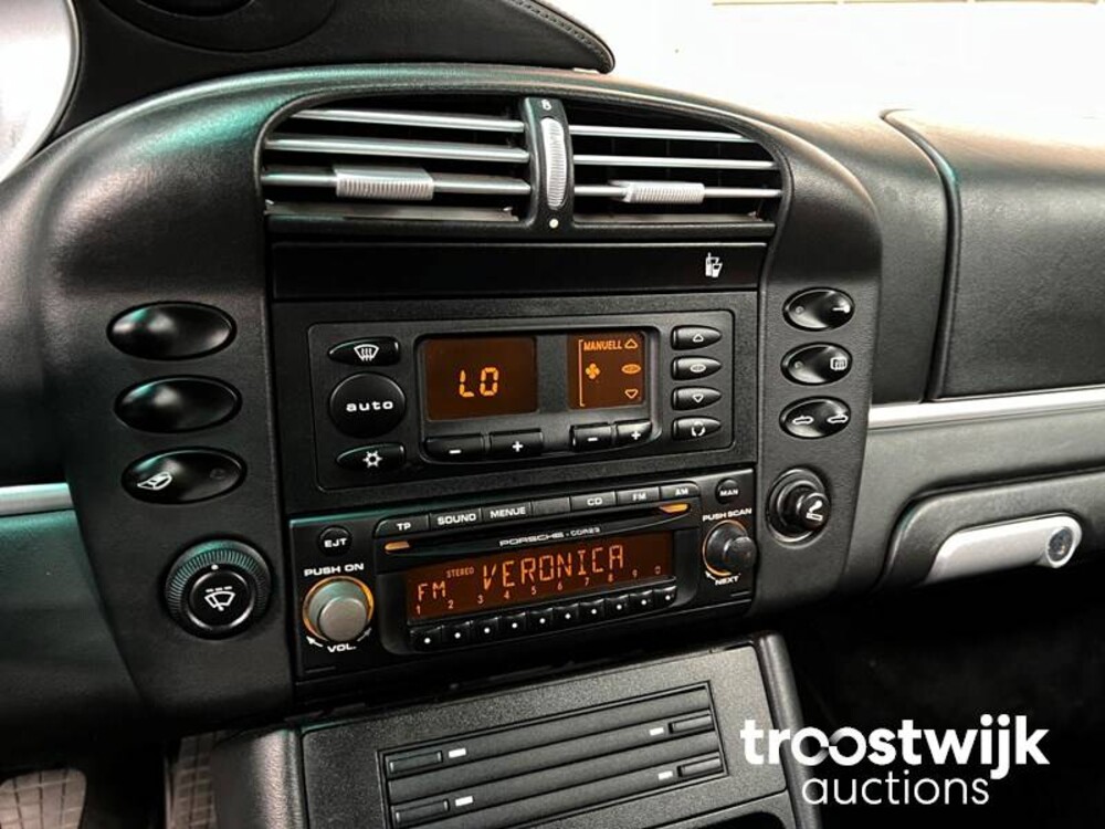 Porsche  911 996 3.4 Carrera  Cabriolet 300pk 2003