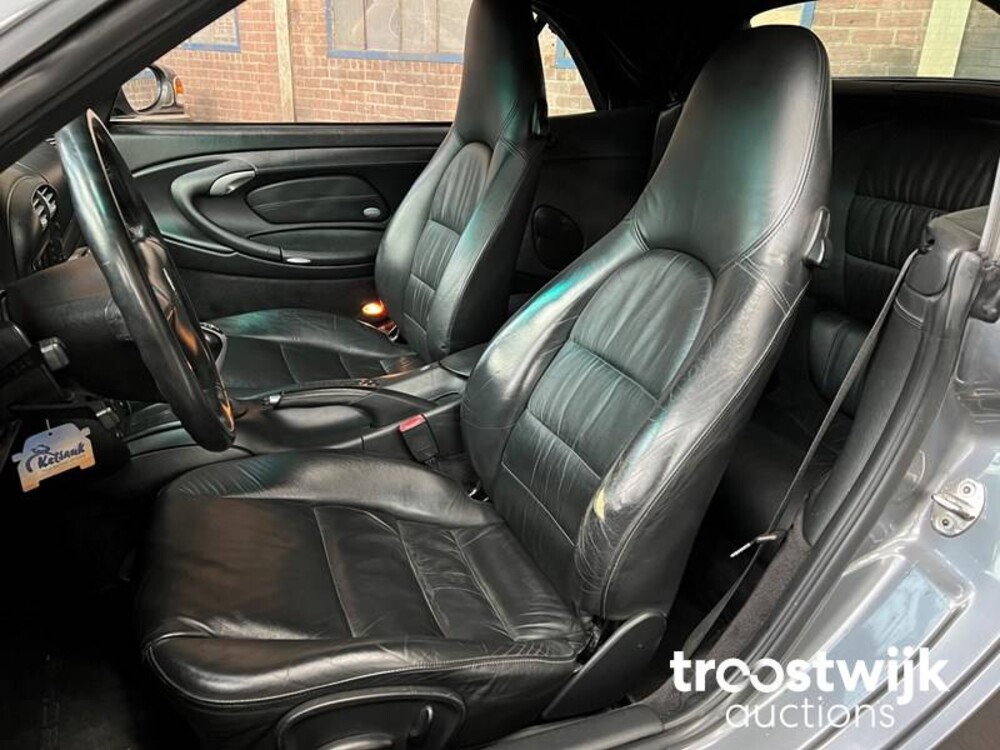 Porsche  911 996 3.4 Carrera  Cabriolet 300pk 2003