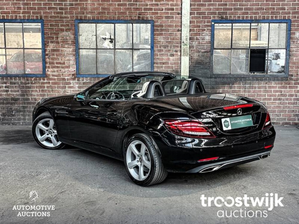 Mercedes-Benz SLC200 RedArt Edition 184pk 2017 Cabriolet SLC-Klasse, S-472-HT