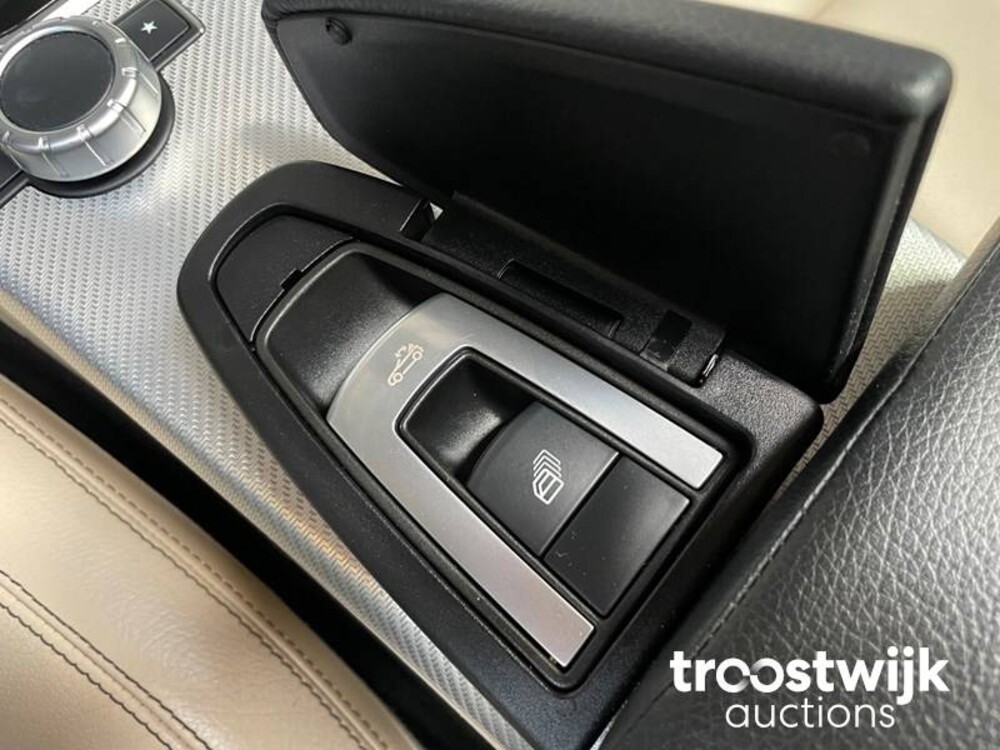 Mercedes-Benz SLC200 RedArt Edition 184pk 2017 Cabriolet SLC-Klasse, S-472-HT