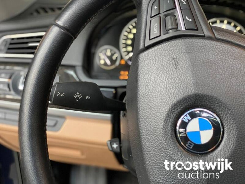 BMW ActiveHybrid7 F04 4.4 V8 465pk 2011 7-serie 