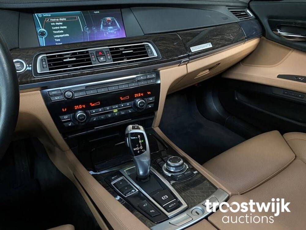 BMW ActiveHybrid7 F04 4.4 V8 465pk 2011 7-serie 