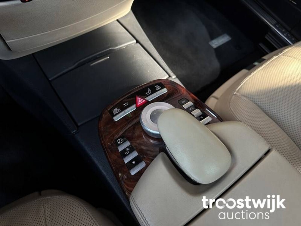 Mercedes-Benz S500L 5.5 V8 S500 388pk 2006 -Youngtimer-